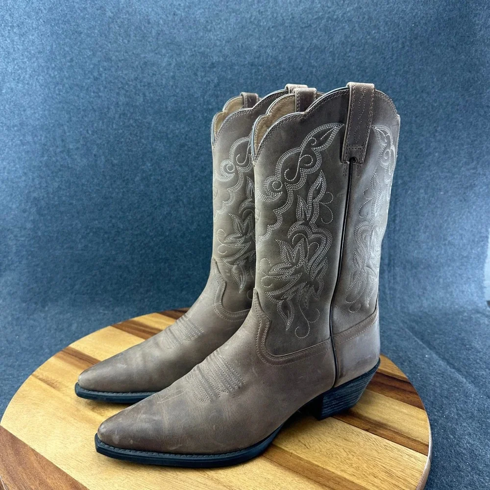 Ariat boots womens